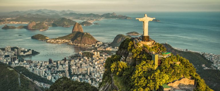 shutterstock 421013719 L - Vis Travel