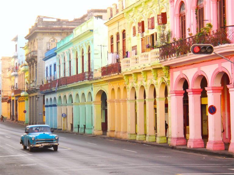 shutterstock 551089642 2 - Vis Travel