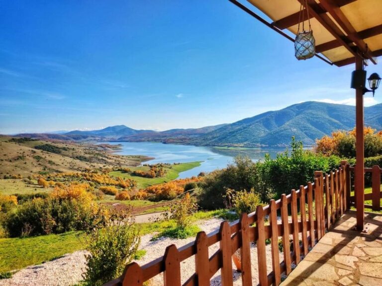 ΣΜΟΚΟΒΟ - Vis Travel